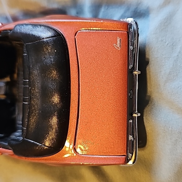 Maisto 1968 Chevrolet Camaro - Picture 4 of 10